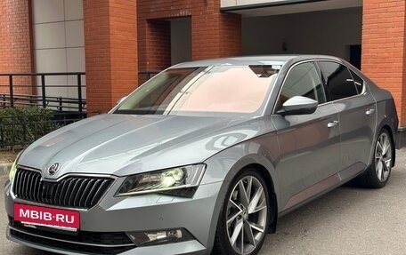 Skoda Superb III рестайлинг, 2018 год, 2 450 000 рублей, 7 фотография