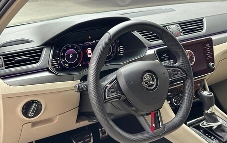 Skoda Superb III рестайлинг, 2018 год, 2 450 000 рублей, 22 фотография