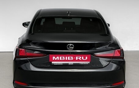 Lexus ES VII, 2021 год, 4 450 000 рублей, 6 фотография