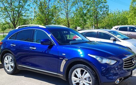 Infiniti QX70, 2014 год, 2 400 000 рублей, 3 фотография