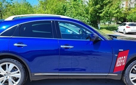 Infiniti QX70, 2014 год, 2 400 000 рублей, 7 фотография