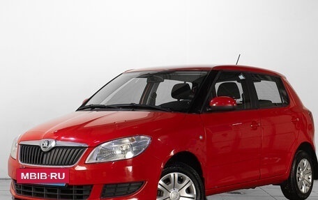 Skoda Fabia II, 2014 год, 899 000 рублей, 2 фотография