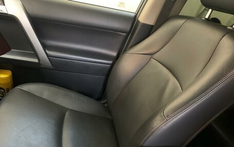 Toyota Land Cruiser Prado 150 рестайлинг 2, 2014 год, 4 200 000 рублей, 10 фотография