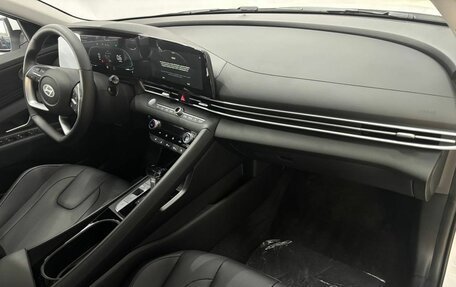 Hyundai Elantra, 2024 год, 2 549 000 рублей, 9 фотография