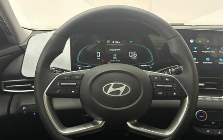 Hyundai Elantra, 2024 год, 2 549 000 рублей, 17 фотография