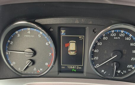 Toyota RAV4, 2018 год, 3 050 000 рублей, 8 фотография