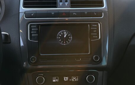 Volkswagen Polo VI (EU Market), 2018 год, 1 380 000 рублей, 18 фотография