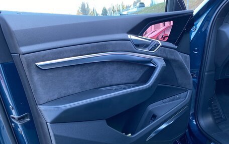 Audi e-tron I, 2020 год, 7 200 000 рублей, 7 фотография