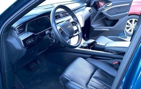 Audi e-tron I, 2020 год, 7 200 000 рублей, 11 фотография
