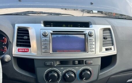 Toyota Hilux VII, 2013 год, 1 300 000 рублей, 14 фотография