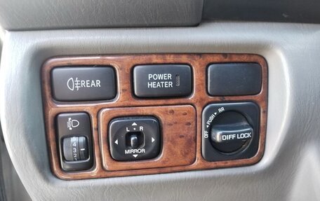 Toyota Land Cruiser 100 рестайлинг 2, 1999 год, 1 700 000 рублей, 14 фотография