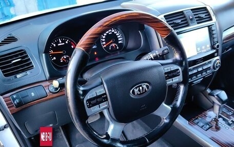 KIA Mohave I, 2017 год, 3 050 000 рублей, 15 фотография