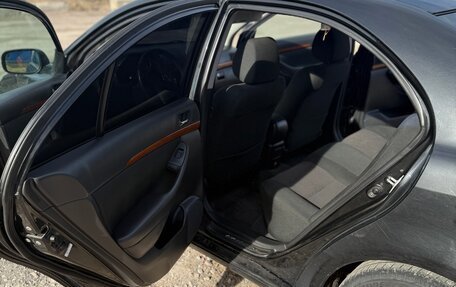 Toyota Avensis III рестайлинг, 2006 год, 650 000 рублей, 11 фотография