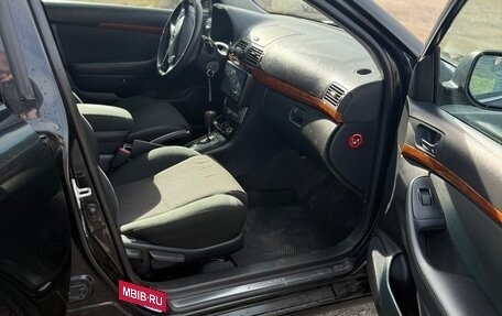 Toyota Avensis III рестайлинг, 2006 год, 650 000 рублей, 9 фотография