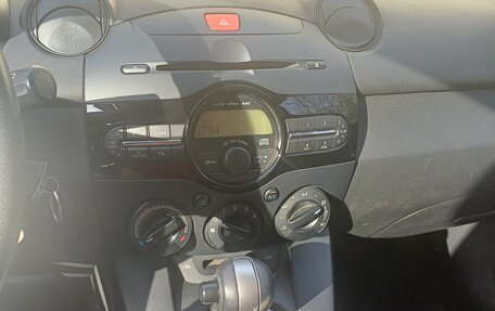 Mazda 2 III, 2012 год, 800 000 рублей, 6 фотография