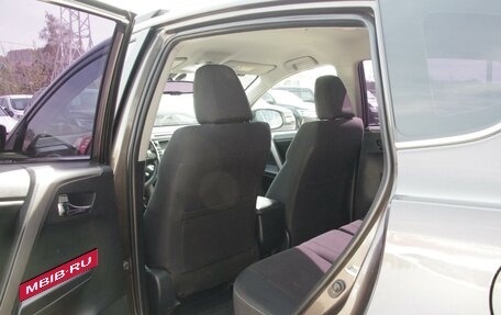 Toyota RAV4, 2019 год, 2 100 000 рублей, 11 фотография