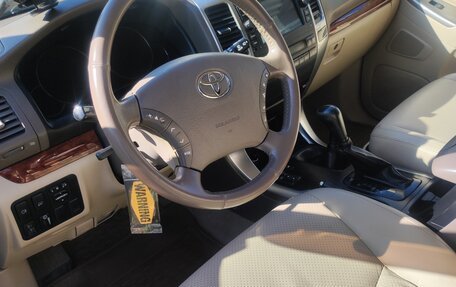 Toyota Land Cruiser Prado 120 рестайлинг, 2006 год, 2 300 000 рублей, 9 фотография