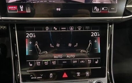 Audi A8, 2022 год, 8 707 857 рублей, 12 фотография