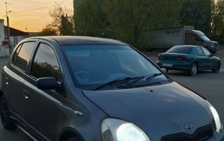 Toyota Vitz, 2000 год, 230 000 рублей, 2 фотография