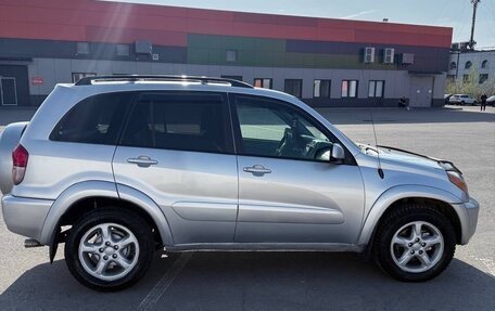 Toyota RAV4, 2001 год, 600 000 рублей, 9 фотография
