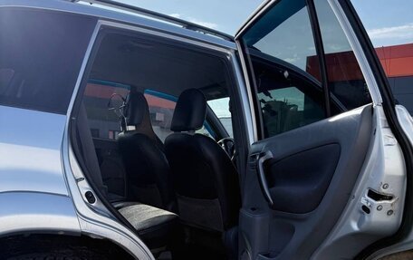 Toyota RAV4, 2001 год, 600 000 рублей, 11 фотография