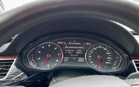 Audi A8, 2011 год, 1 350 000 рублей, 14 фотография
