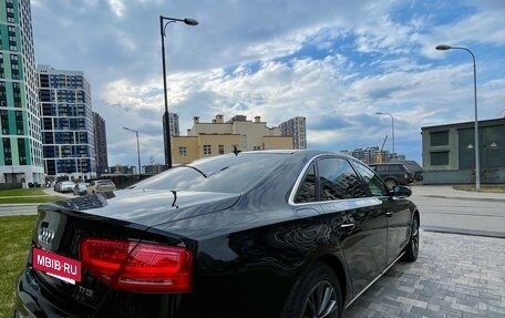 Audi A8, 2011 год, 1 350 000 рублей, 6 фотография