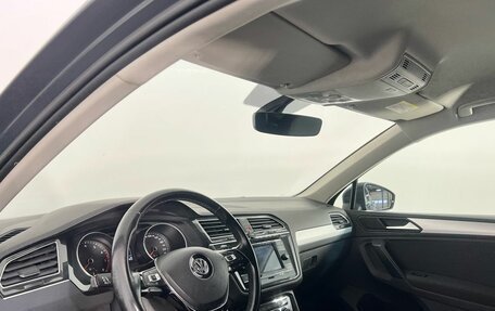 Volkswagen Tiguan II, 2018 год, 1 999 000 рублей, 12 фотография