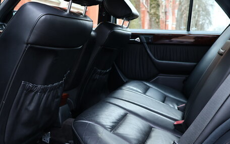 Mercedes-Benz W124, 1991 год, 15 490 000 рублей, 11 фотография