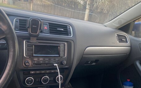 Volkswagen Jetta VI, 2014 год, 780 000 рублей, 11 фотография