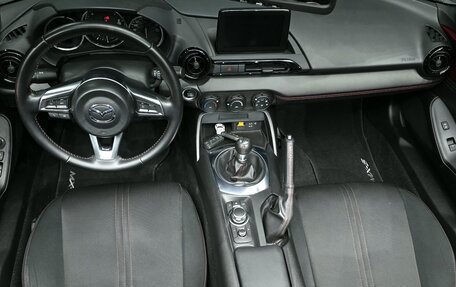 Mazda MX-5, 2019 год, 4 000 000 рублей, 6 фотография