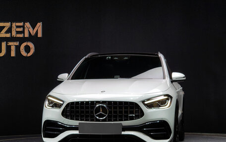 Mercedes-Benz GLA AMG, 2022 год, 5 300 000 рублей, 2 фотография