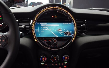 MINI Hatch, 2021 год, 2 990 000 рублей, 7 фотография