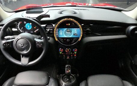 MINI Hatch, 2021 год, 2 990 000 рублей, 6 фотография