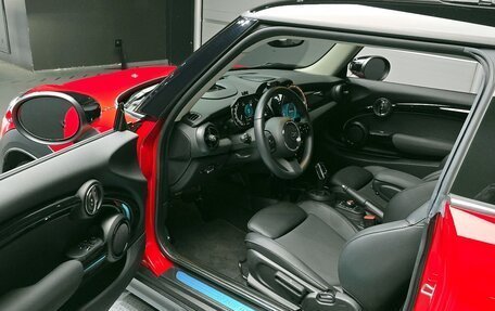 MINI Hatch, 2021 год, 2 990 000 рублей, 4 фотография
