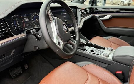 Volkswagen Touareg III, 2019 год, 7 300 000 рублей, 8 фотография