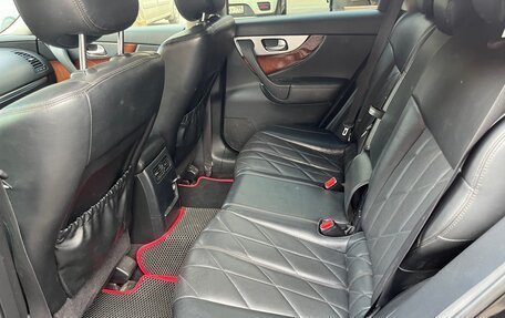 Infiniti FX II, 2011 год, 1 700 000 рублей, 12 фотография
