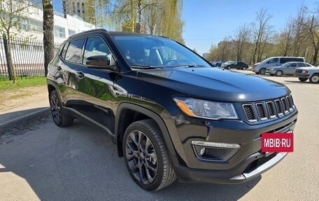Jeep Compass II, 2019 год, 2 100 000 рублей, 3 фотография
