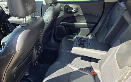 Jeep Compass II, 2019 год, 2 100 000 рублей, 21 фотография