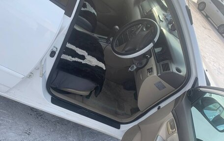 Toyota Corolla, 2004 год, 700 000 рублей, 3 фотография