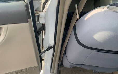 Toyota Corolla, 2004 год, 700 000 рублей, 7 фотография