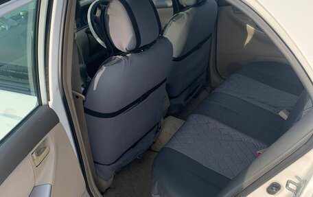 Toyota Corolla, 2004 год, 700 000 рублей, 8 фотография