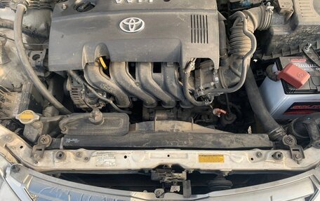 Toyota Corolla, 2004 год, 700 000 рублей, 4 фотография