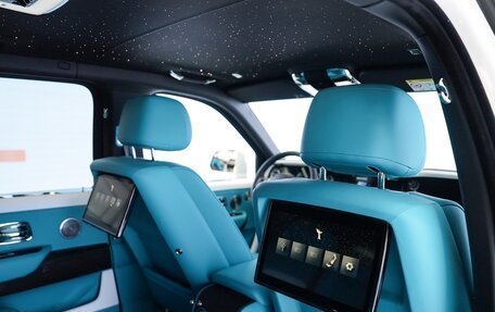 Rolls-Royce Cullinan, 2025 год, 77 999 000 рублей, 13 фотография