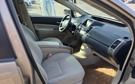 Toyota Prius, 2008 год, 750 000 рублей, 13 фотография