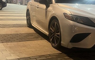 Toyota Camry, 2018 год, 2 325 000 рублей, 1 фотография