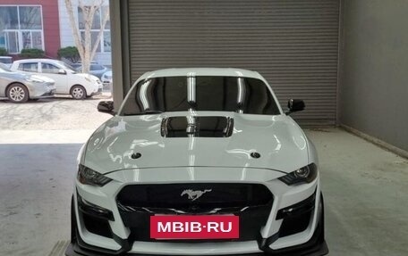 Ford Mustang VI рестайлинг, 2021 год, 2 700 200 рублей, 2 фотография