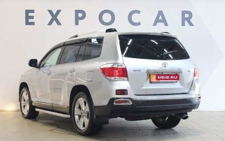 Toyota Highlander III, 2010 год, 2 225 000 рублей, 4 фотография