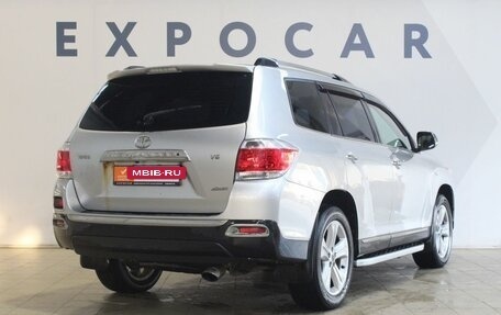 Toyota Highlander III, 2010 год, 2 225 000 рублей, 3 фотография
