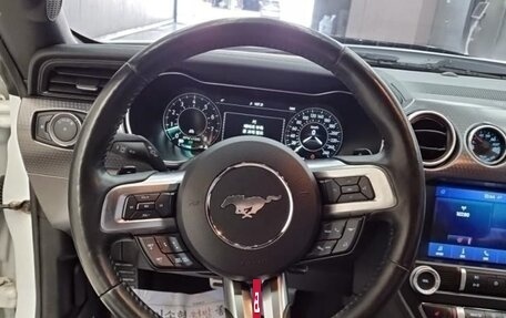 Ford Mustang VI рестайлинг, 2021 год, 2 700 200 рублей, 8 фотография